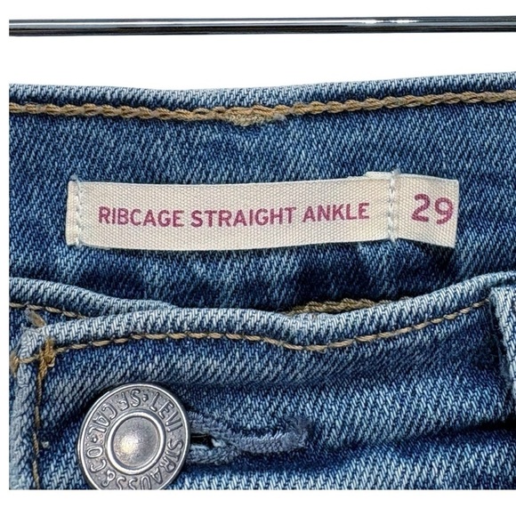 Levi's Ribcage High Rise Straight Ankle Jeans Size 29 - Picture 7 of 8
